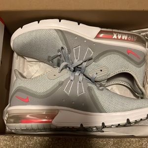 WMNS NIKE AIR MAC SEQUENT 3